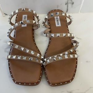 Steve Madden Skyler Tan Sandals Size 9